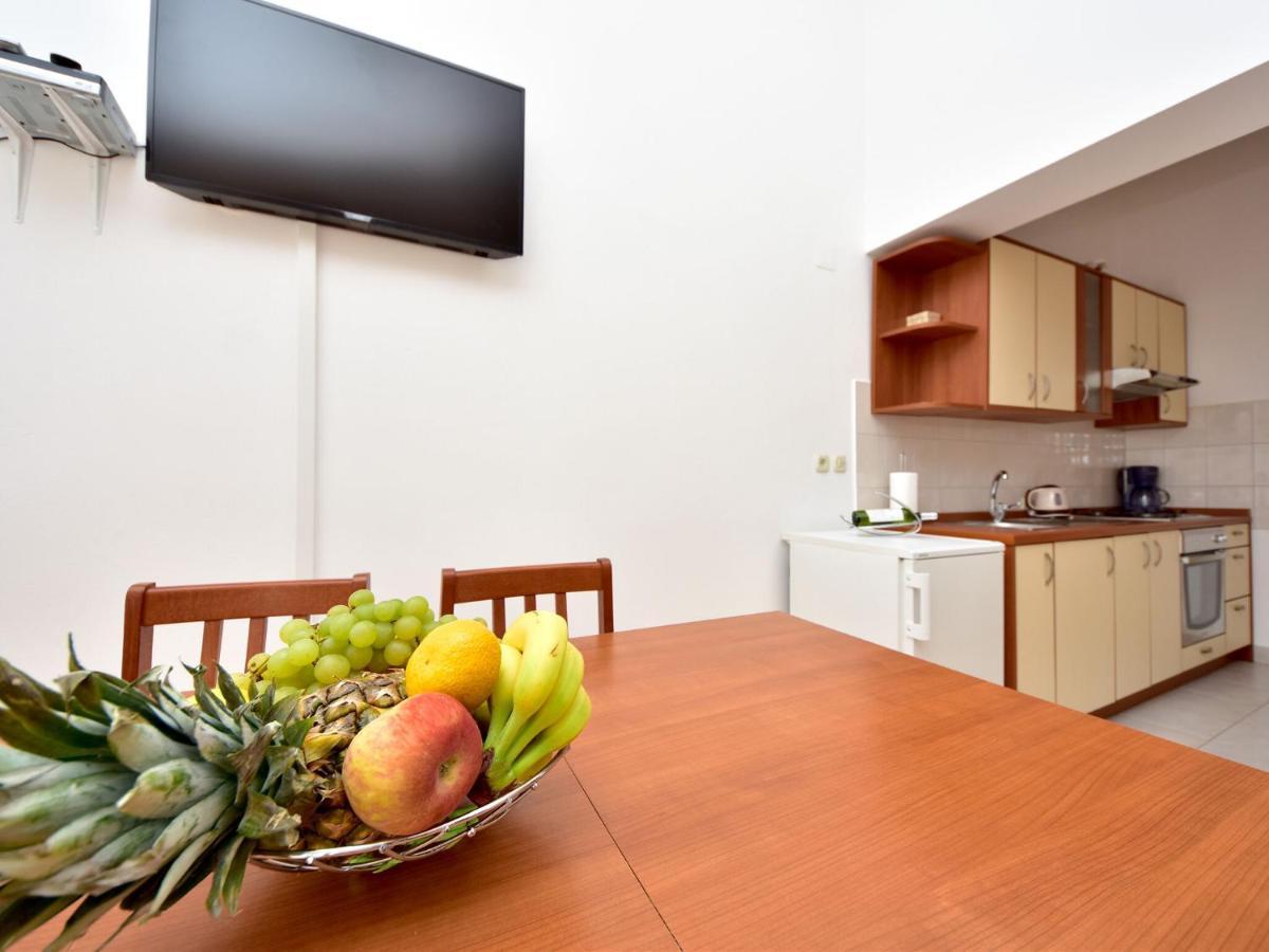 Cozy Holiday Home In Krusevo With Garden Esterno foto