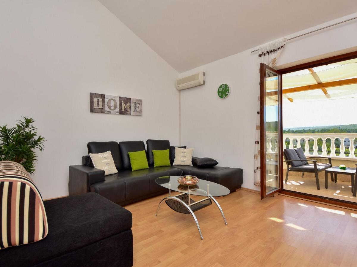 Cozy Holiday Home In Krusevo With Garden Esterno foto