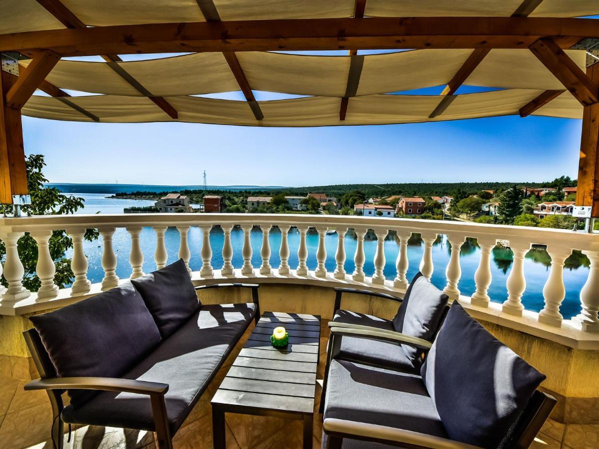 Cozy Holiday Home In Krusevo With Garden Esterno foto